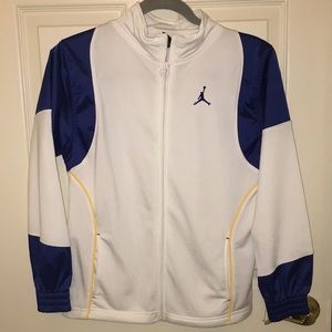 Jordan youth boys lightweight track jacket size M.